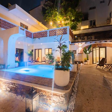 Casa Victoria Malecon - Adults Only Hotel Puerto Vallarta Kültér fotó