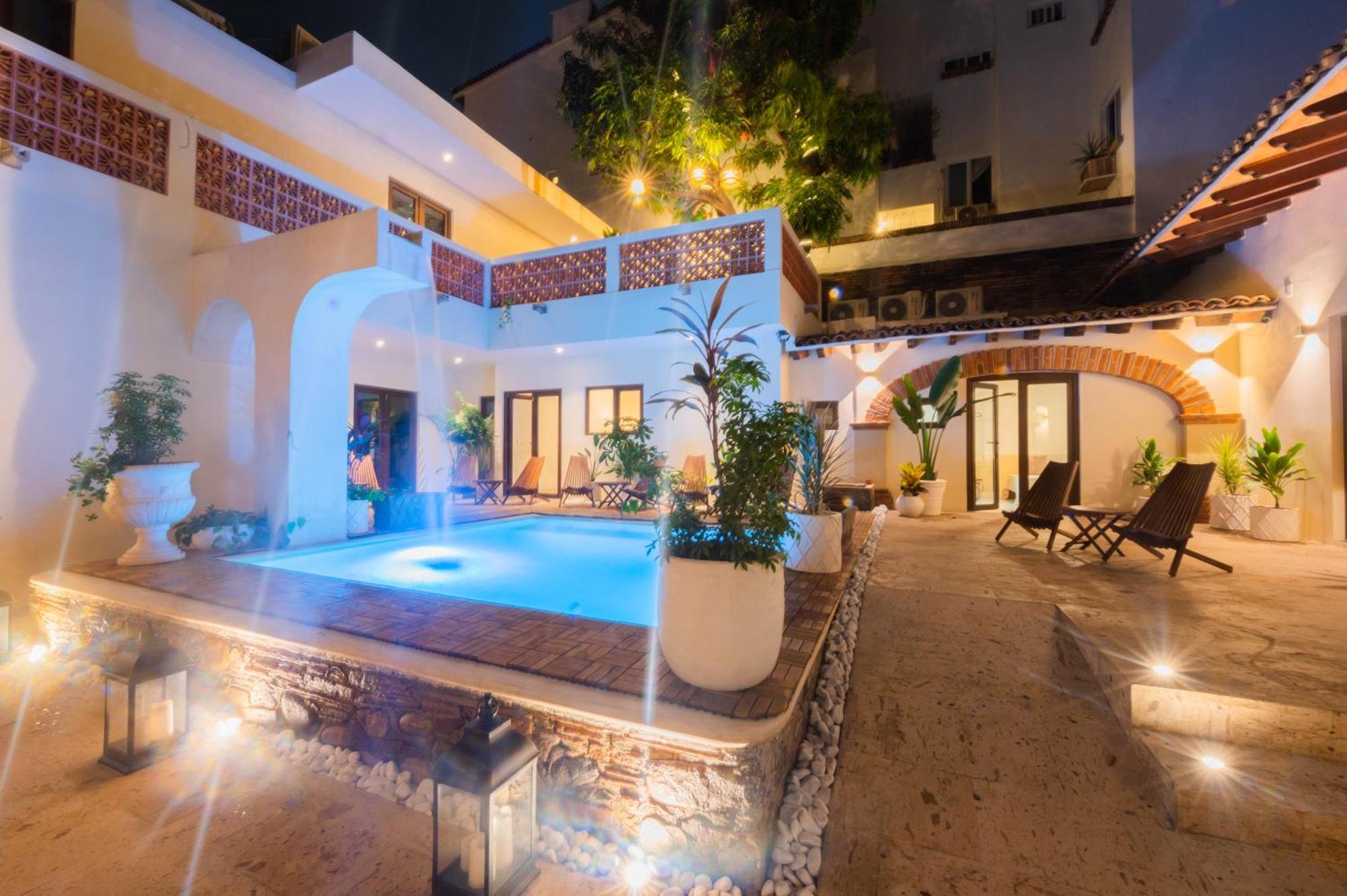 Casa Victoria Malecon - Adults Only Hotel Puerto Vallarta Kültér fotó