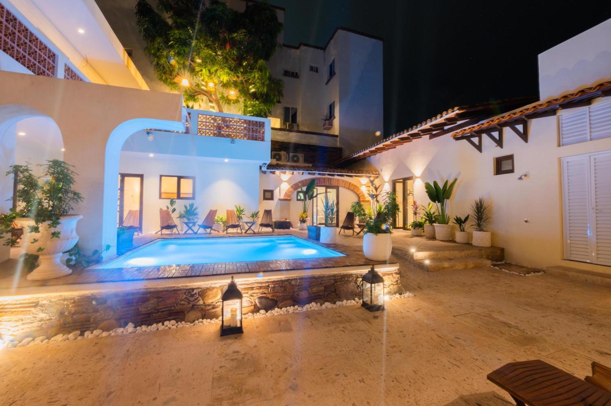 Casa Victoria Malecon - Adults Only Hotel Puerto Vallarta Kültér fotó