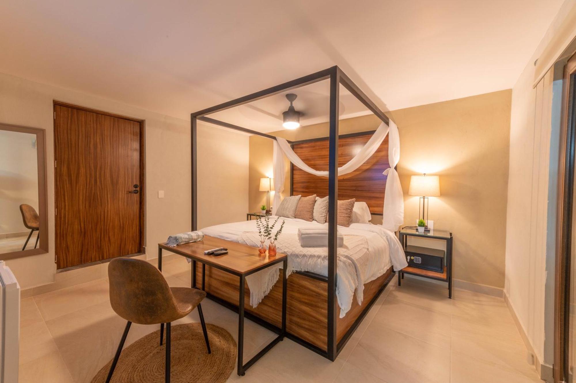Casa Victoria Malecon - Adults Only Hotel Puerto Vallarta Kültér fotó
