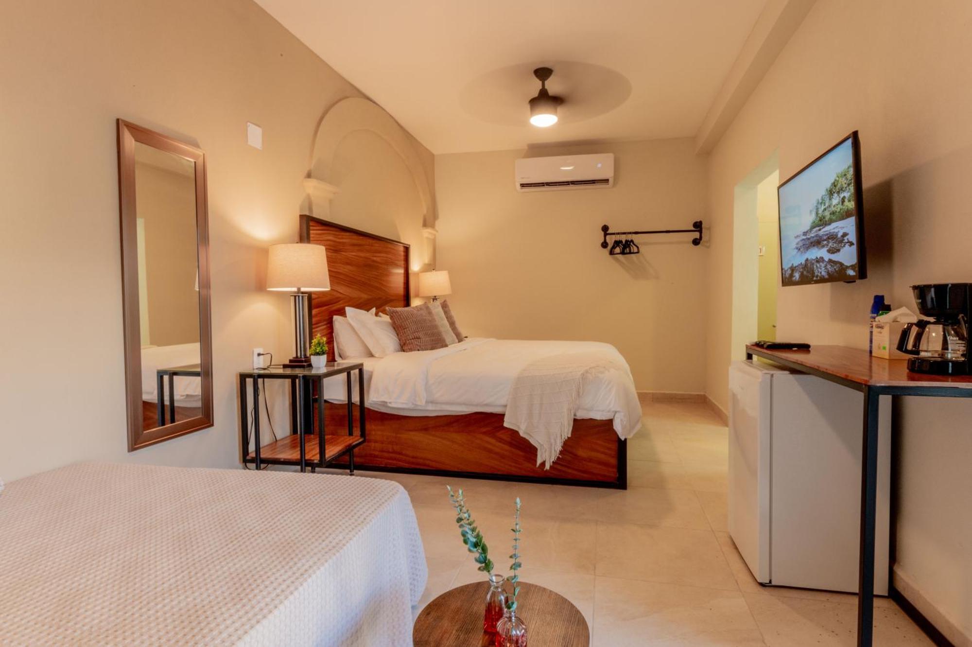 Casa Victoria Malecon - Adults Only Hotel Puerto Vallarta Kültér fotó
