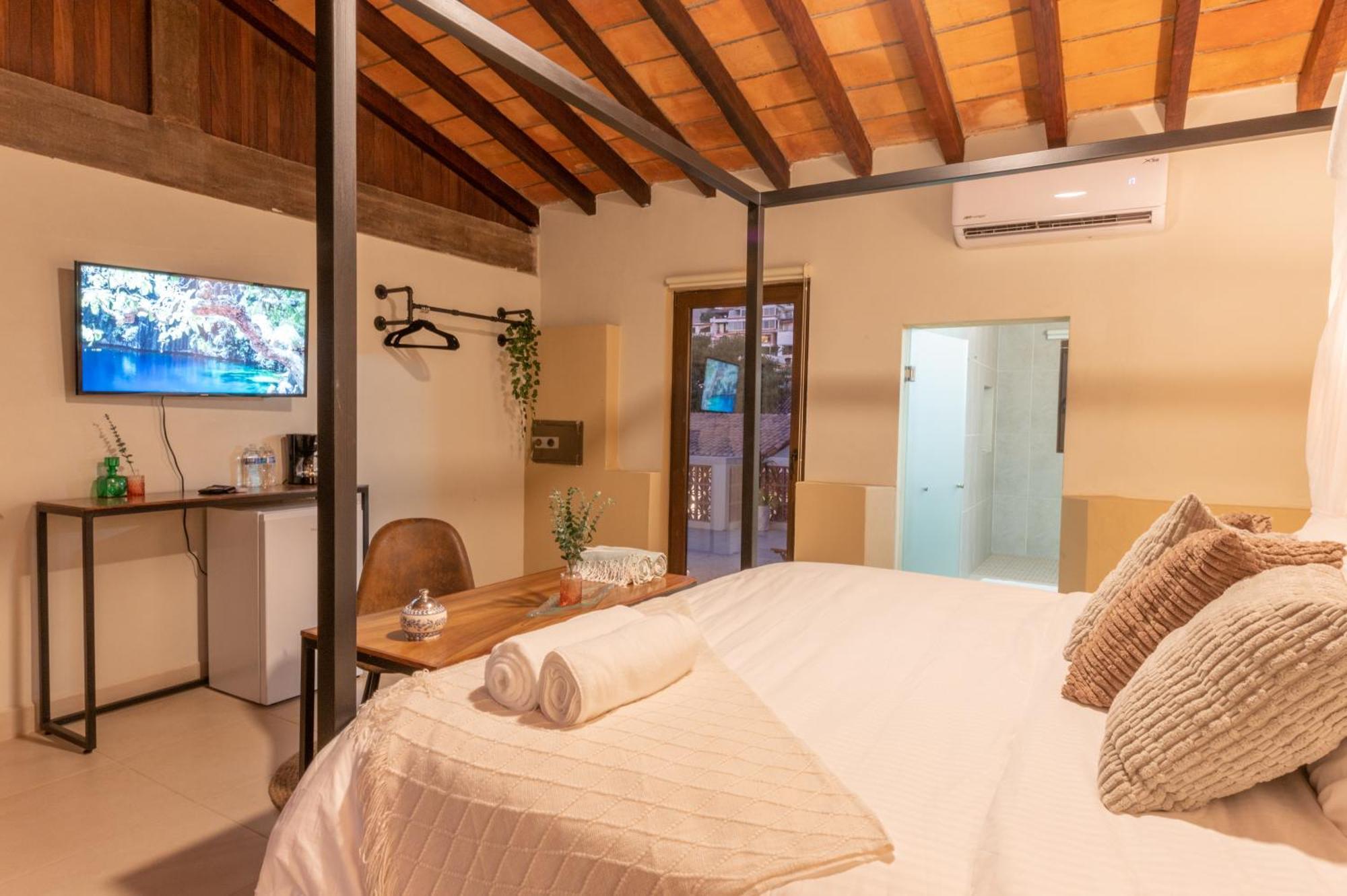 Casa Victoria Malecon - Adults Only Hotel Puerto Vallarta Kültér fotó