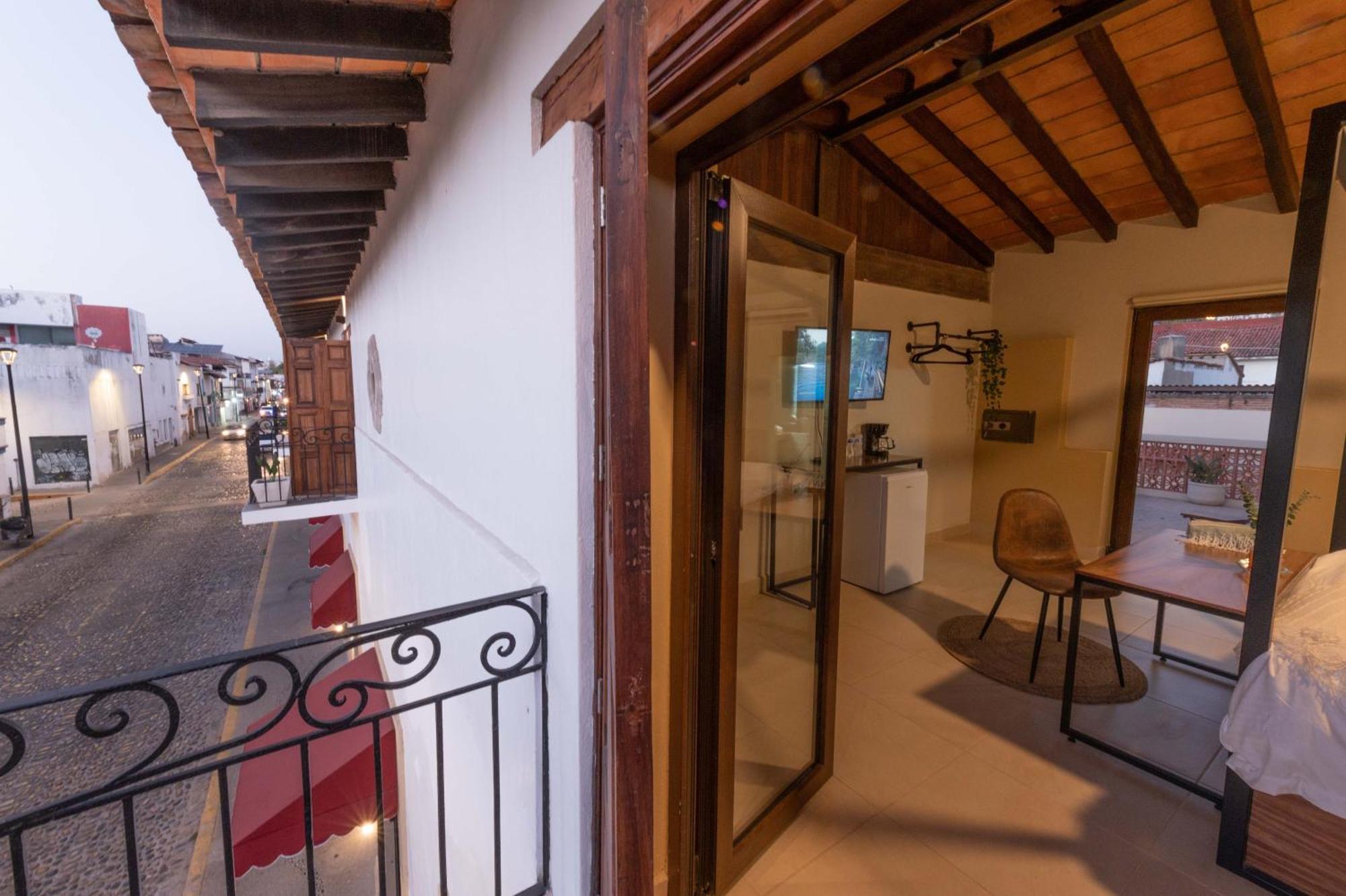 Casa Victoria Malecon - Adults Only Hotel Puerto Vallarta Kültér fotó