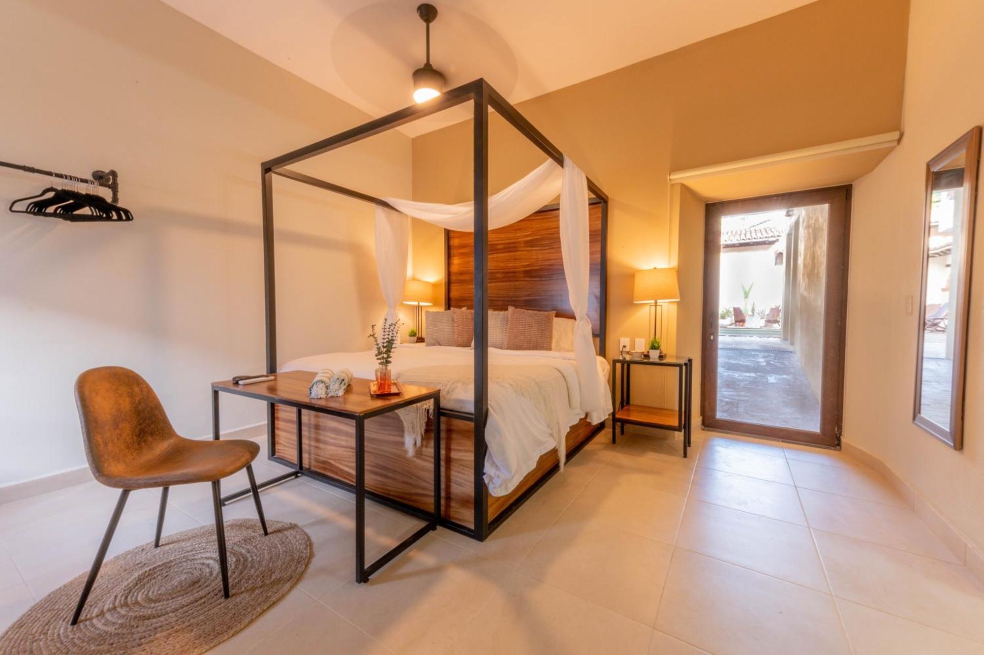 Casa Victoria Malecon - Adults Only Hotel Puerto Vallarta Kültér fotó
