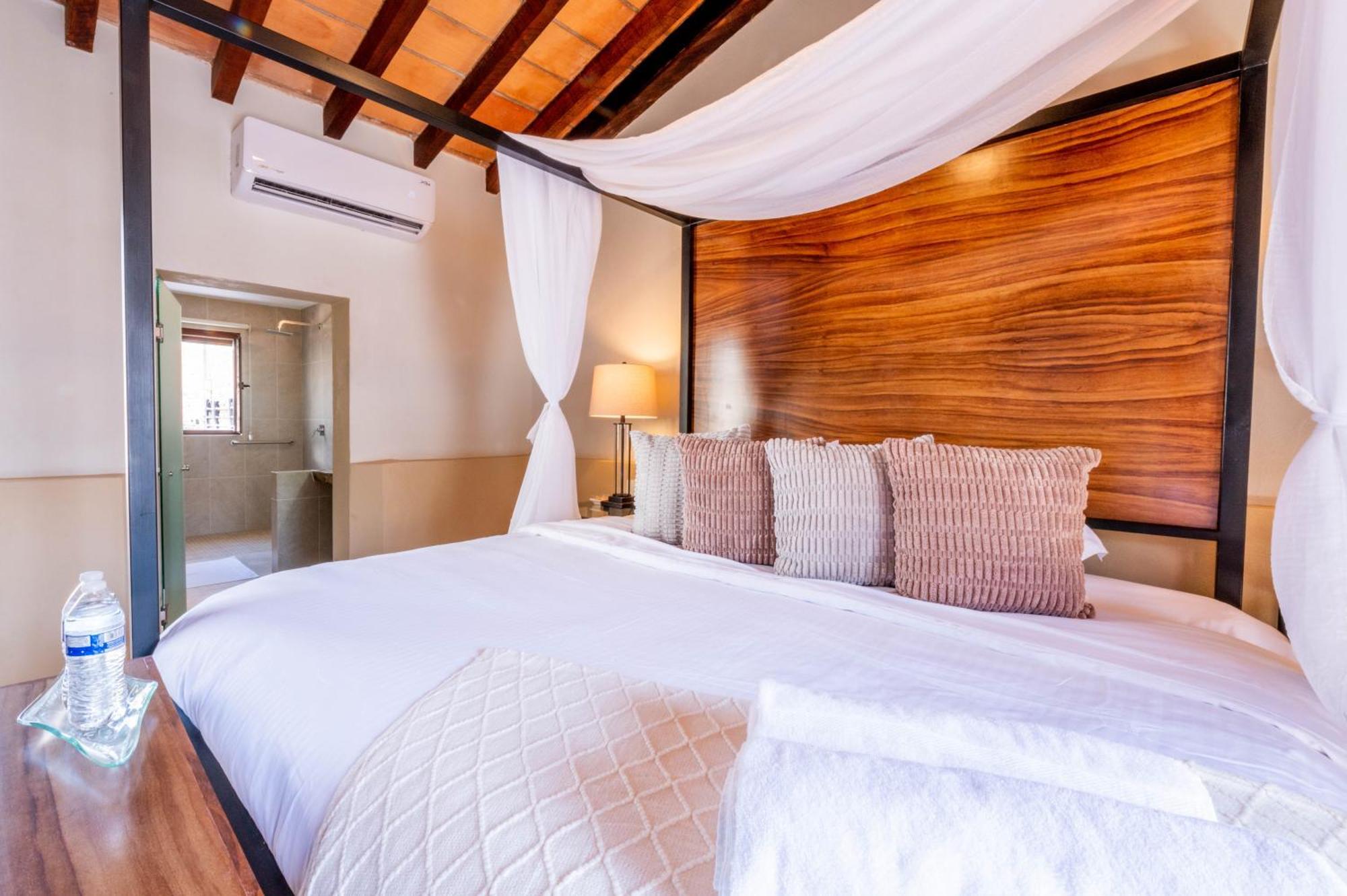 Casa Victoria Malecon - Adults Only Hotel Puerto Vallarta Kültér fotó