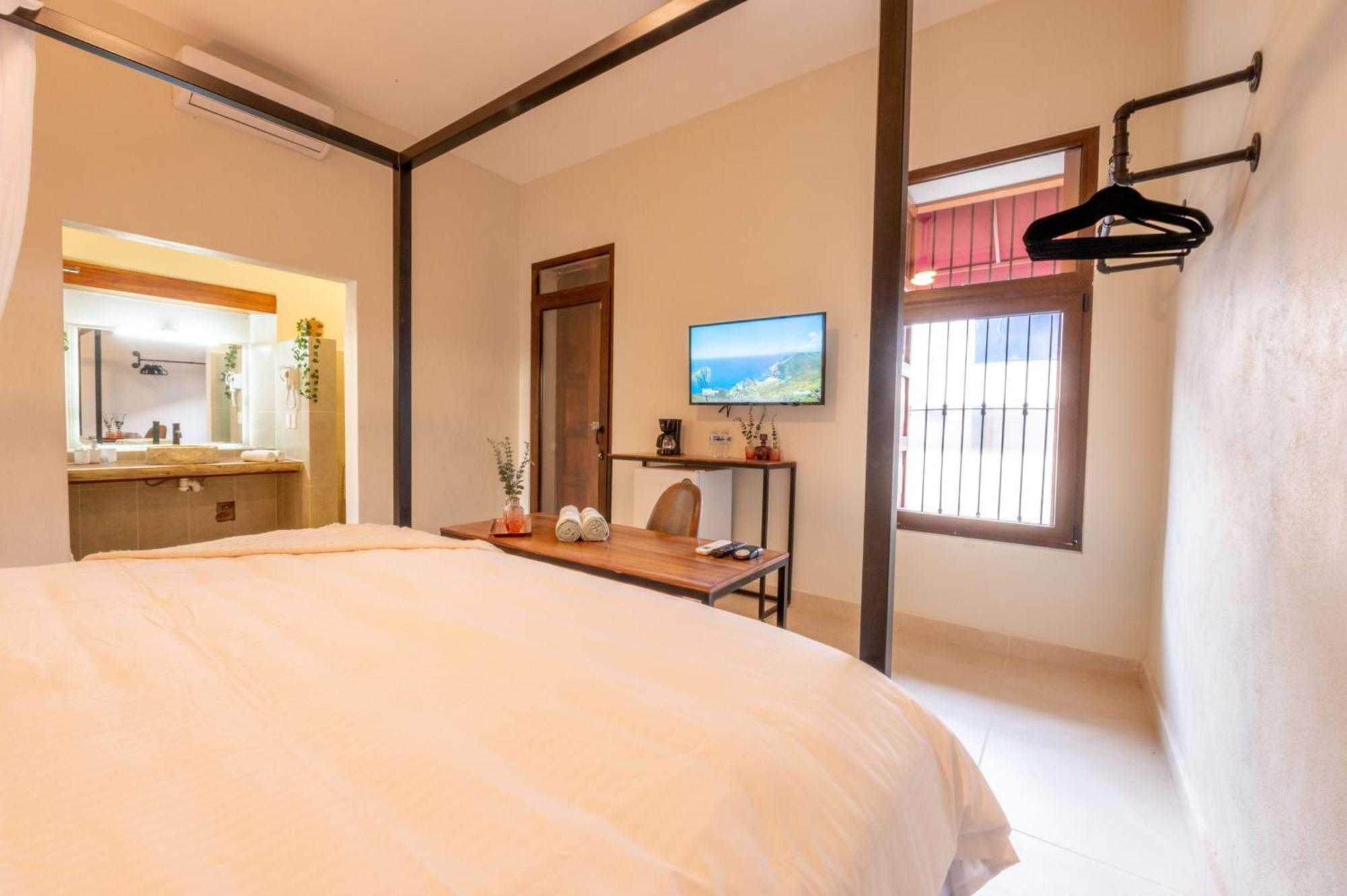 Casa Victoria Malecon - Adults Only Hotel Puerto Vallarta Kültér fotó