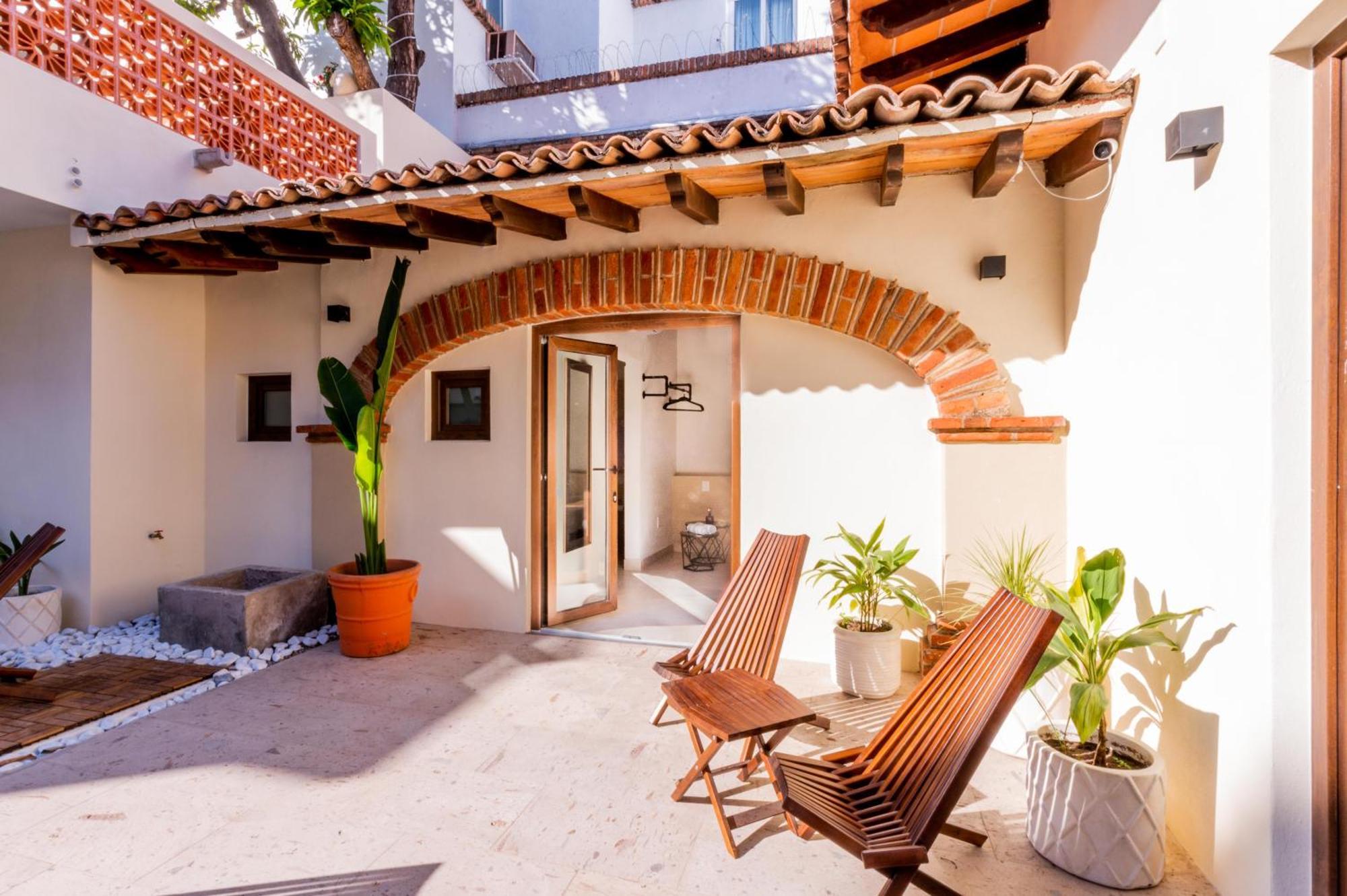 Casa Victoria Malecon - Adults Only Hotel Puerto Vallarta Kültér fotó