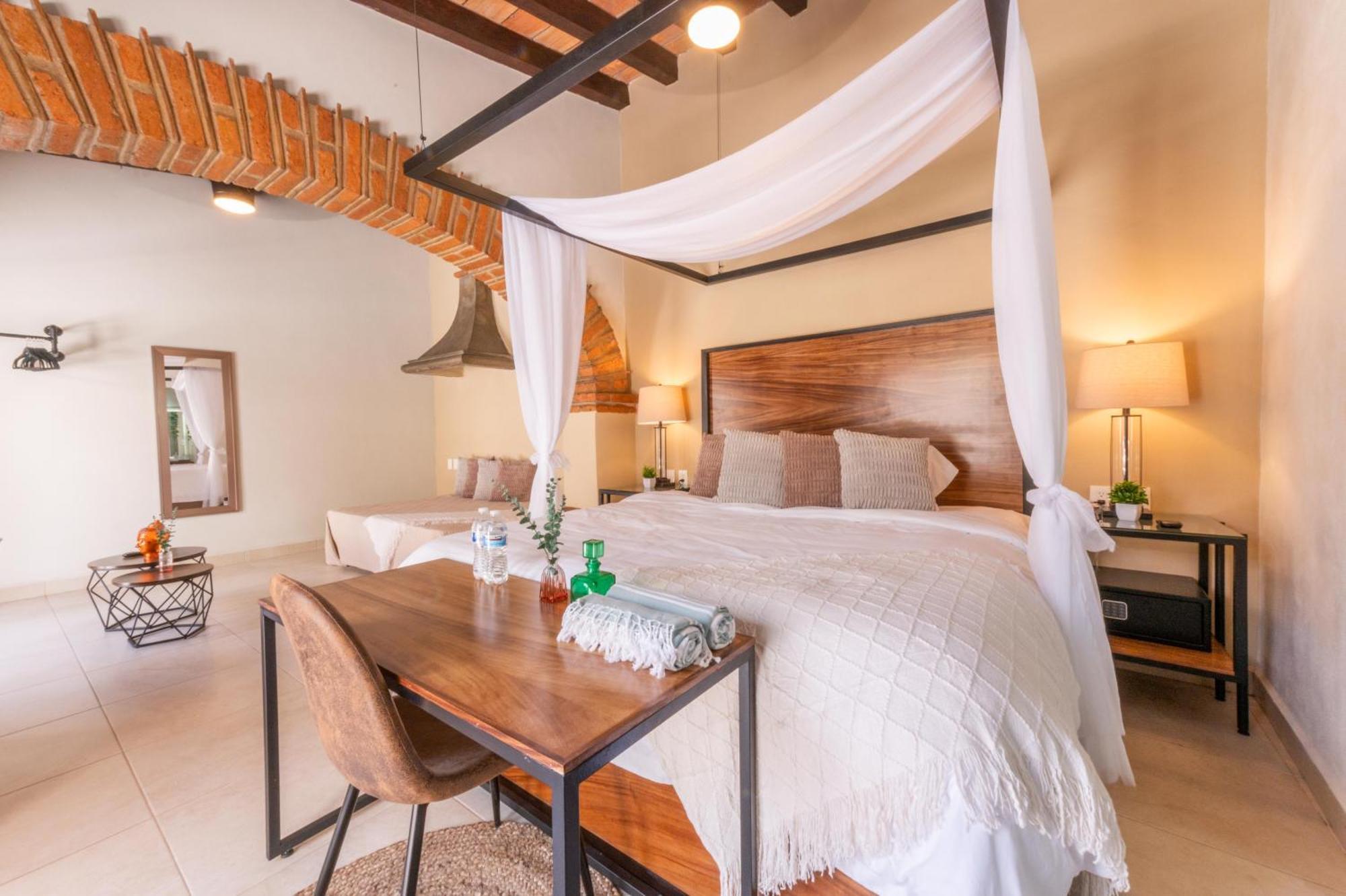 Casa Victoria Malecon - Adults Only Hotel Puerto Vallarta Kültér fotó