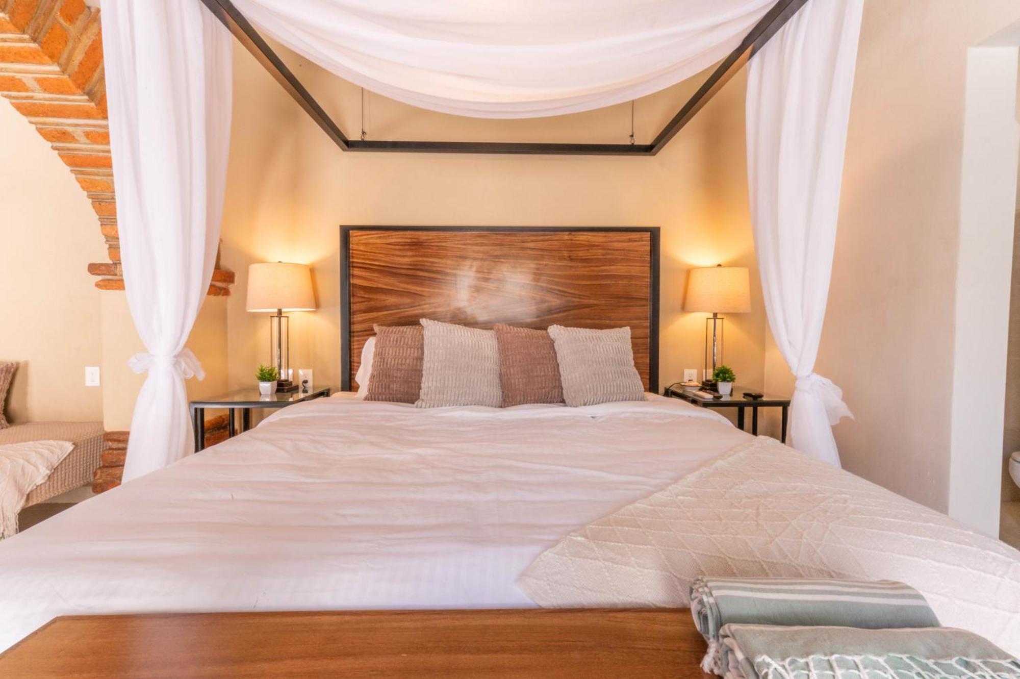 Casa Victoria Malecon - Adults Only Hotel Puerto Vallarta Kültér fotó